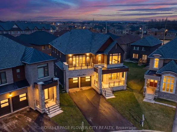 13 Pearen Hts, Caledon, ON L7C 4N4