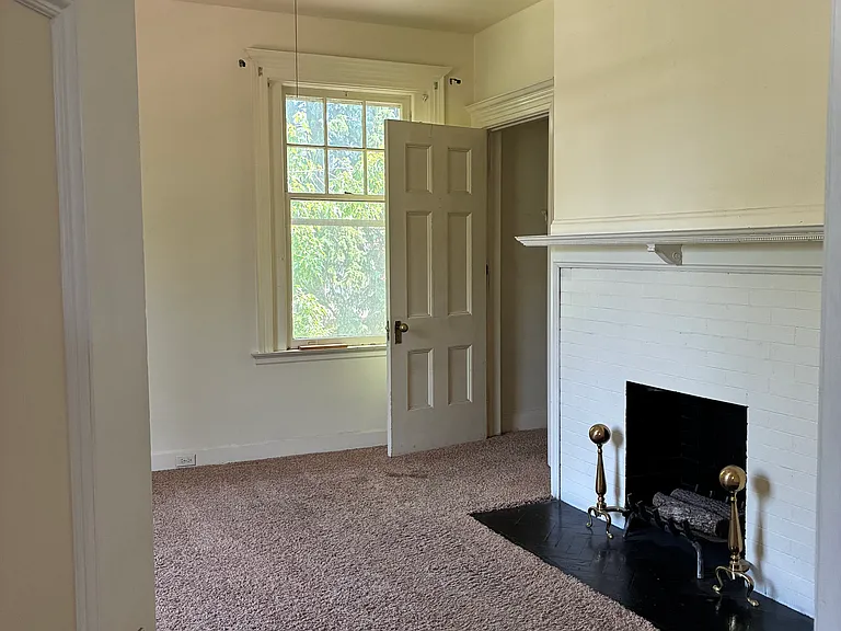 1321 Wood Ave #2 — Photo 12