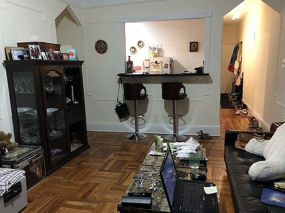 4th image of 2824 42nd St APT B2