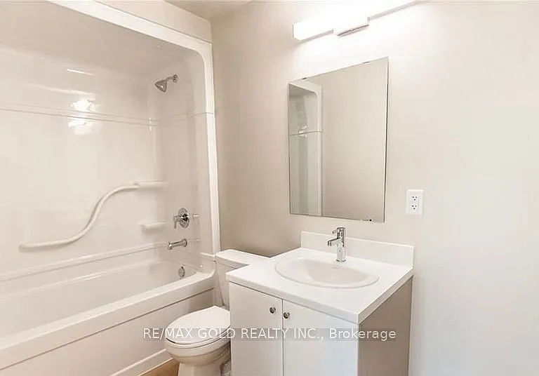 50 Herrick Ave — Photo 18