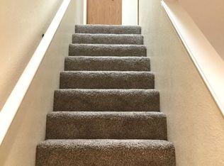 521 Pine St APT 14, Rogue River, OR