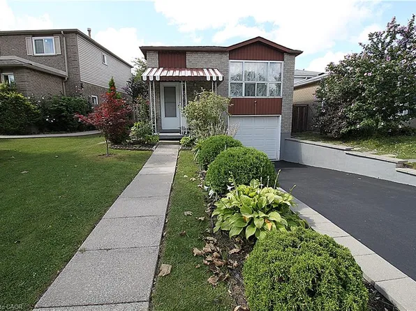 35 Garden Cres, Hamilton, ON L8V 4T3