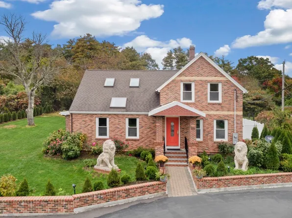 221 South Main Street, Seabrook, NH 03874