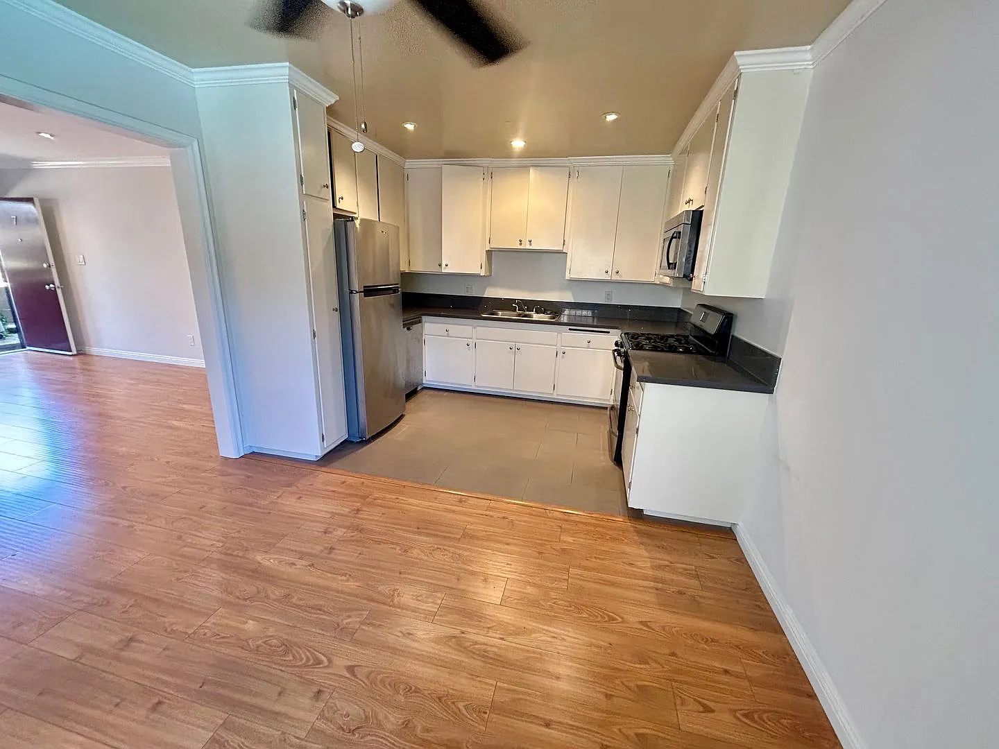721 Edgewood / 8661 North Beach Keller LLC — Photo 4