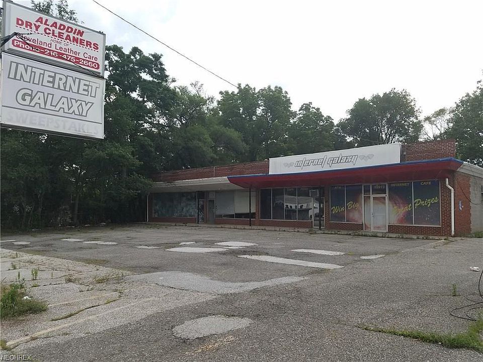 1st image of 15969 Broadway Ave