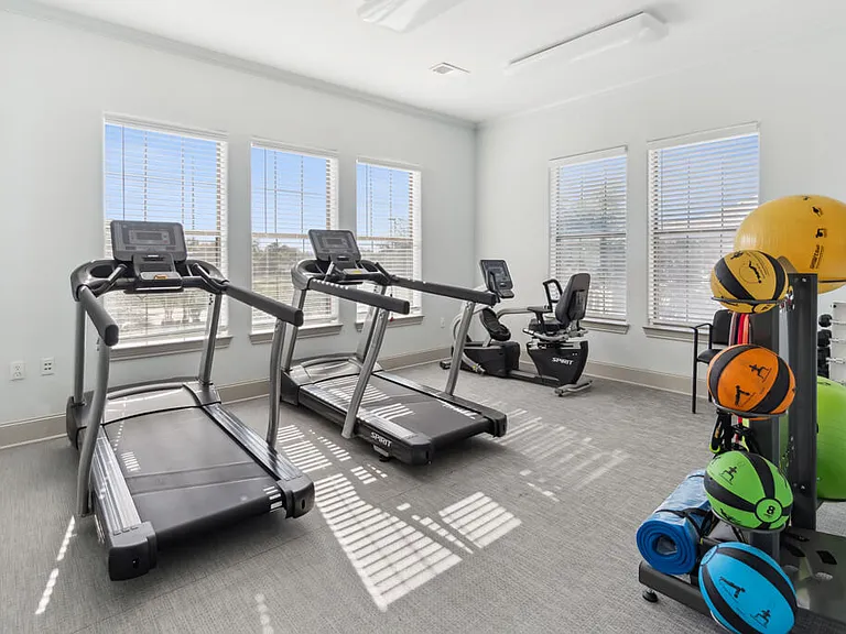 The Sorento Apartments — Photo 14