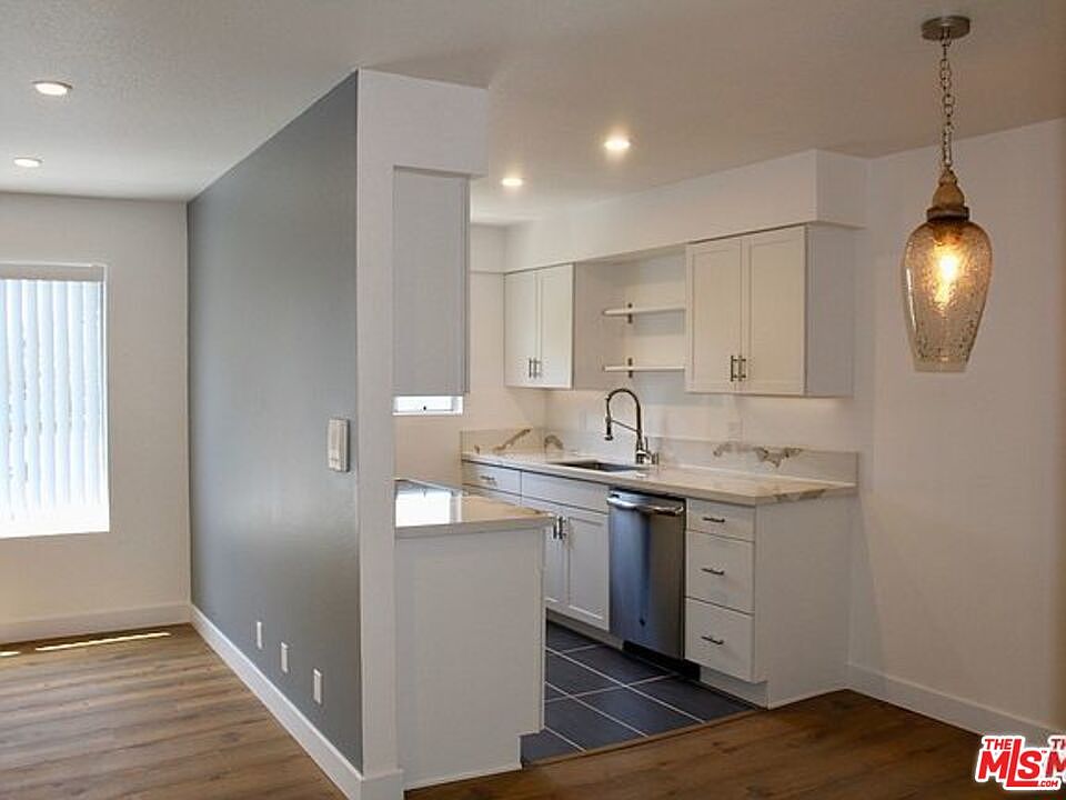1st image of 1547 N Edison Blvd APT E