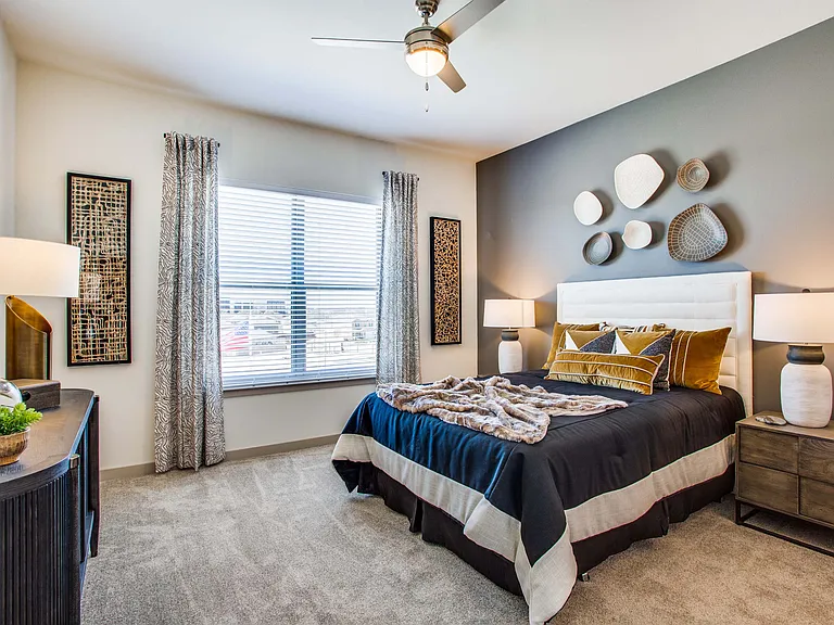 Bedroom with ceiling fan