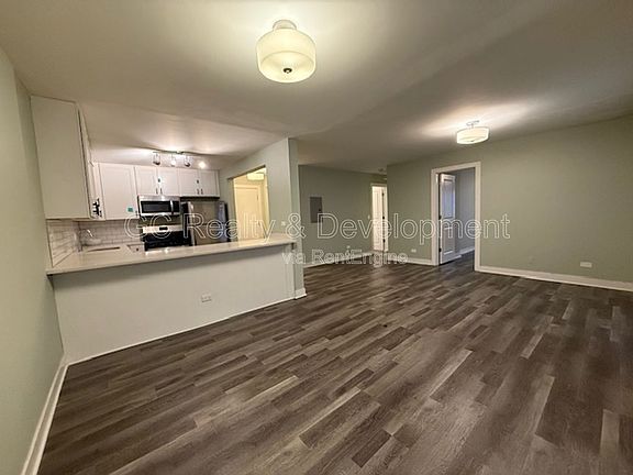 5th image of 800 Graceland Ave #201