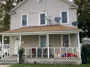 293 Yale St, Hempstead, NY 11550