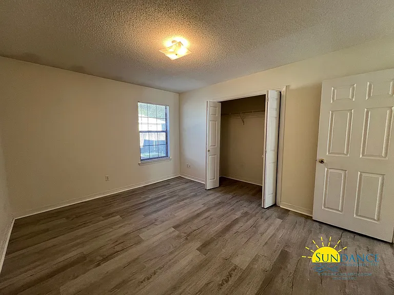 257 Lindberg St — Photo 7