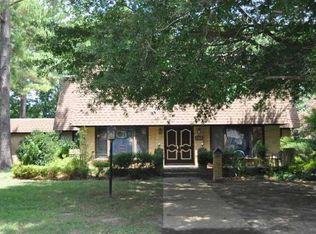 1904 Hunters Trl, Norfolk, VA 23518