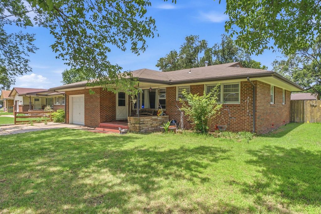 1302 W Fultz St, Wichita, KS