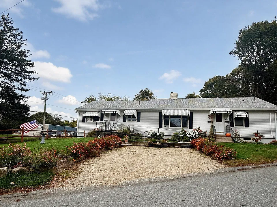 4-6 Hayden Ave #2