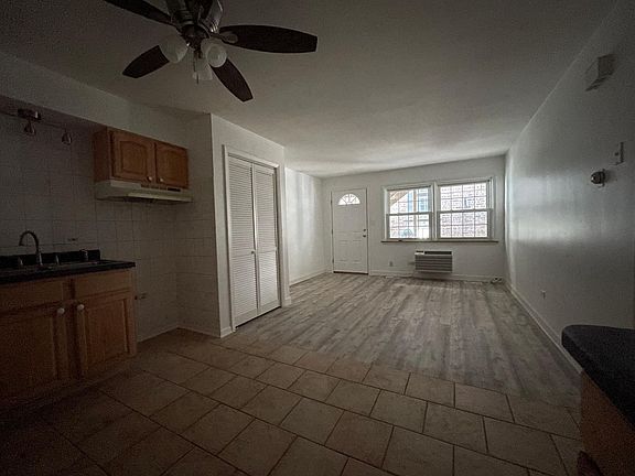 2nd image of 2132 N Harlem Ave #2C