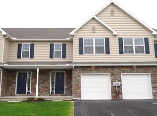 363 Mount Olive Ln, Ephrata, PA 17522