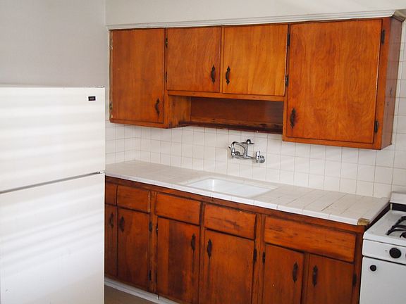 3rd image of 2403 Southmore Blvd APT 2