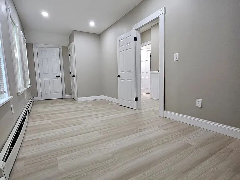 100 Linwood Ave #3 — Photo 9