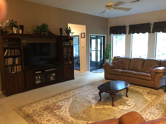5th image of 45 Blush Hill Dr