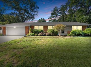 714 Delchester Ln, Saint Louis, MO 63122