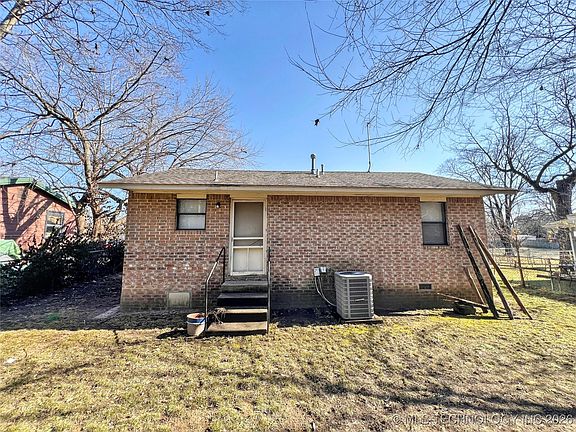 4th image of 306 Wilson Ave