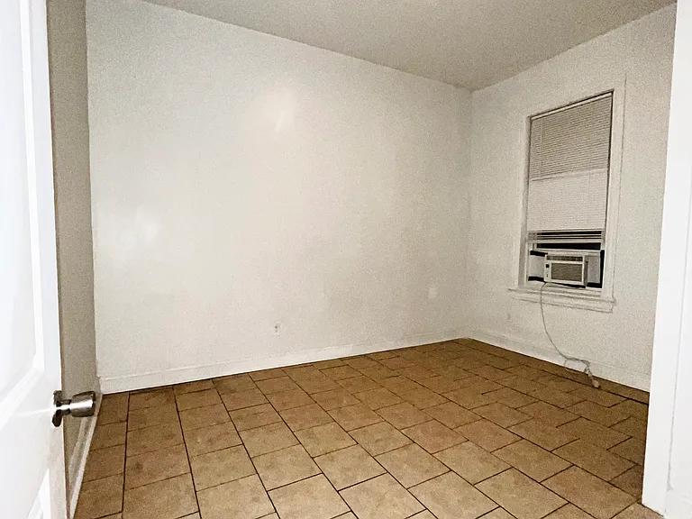 1613 N Allison St #1 — Photo 5