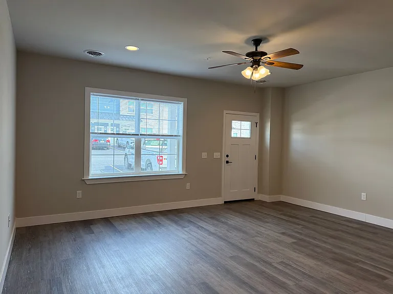 Salem Run Apartments Phase 2 — Photo 149