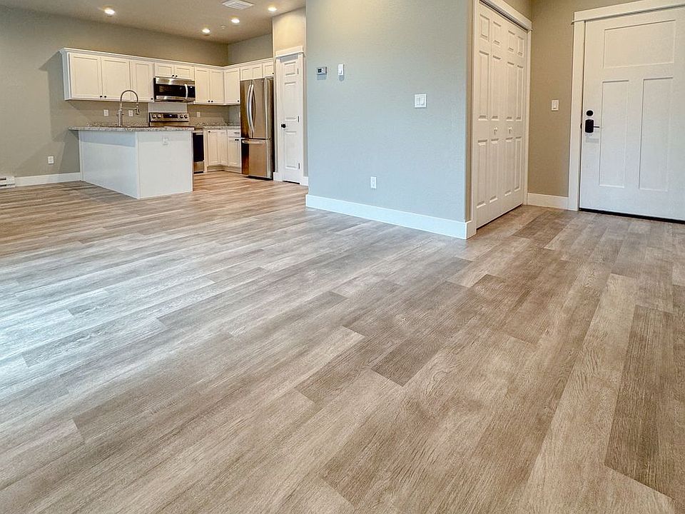1st image of 941 Covey Run Rd #107