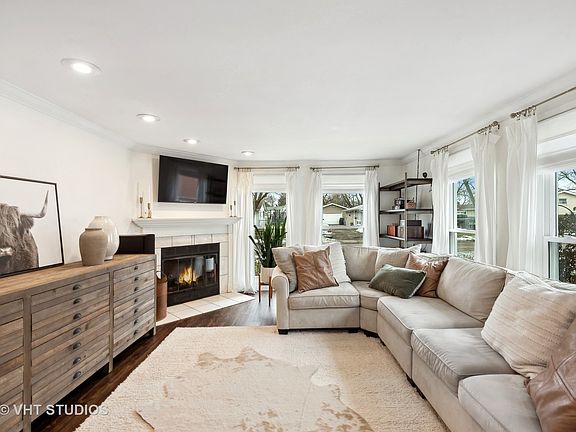 3rd image of 1436 Indian Ln