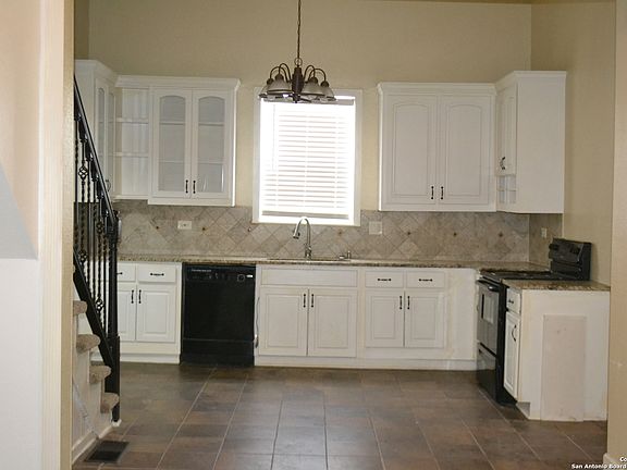 4th image of 1118 WYOMING ST