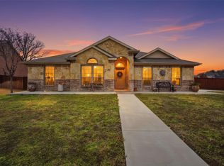 3701 Dutch Iris Ln, Forest Hill, TX 76140