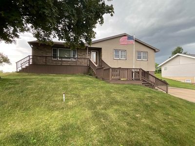 109 Sunset St, Elgin, IA, 52141