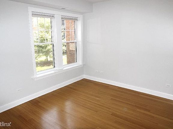 4th image of 7722 N Ashland Ave #Unt7730-c1