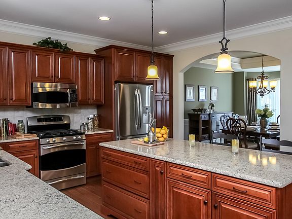 5th image of 299 Mill House Dr