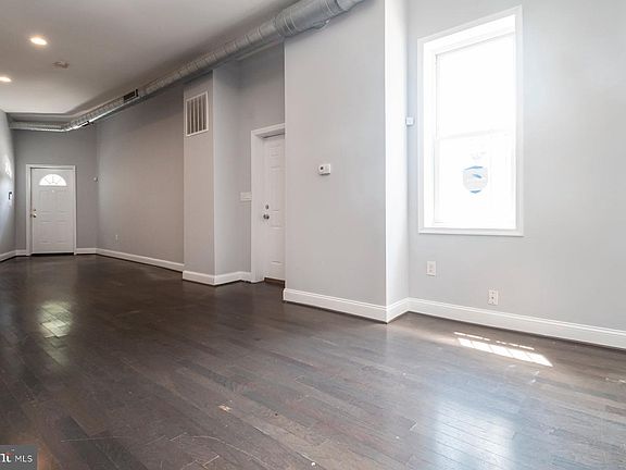 4th image of 1210 Weldon Ave