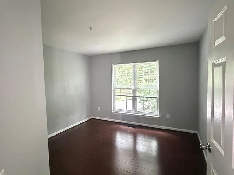 10875 Sherwood Hill Rd — Photo 15