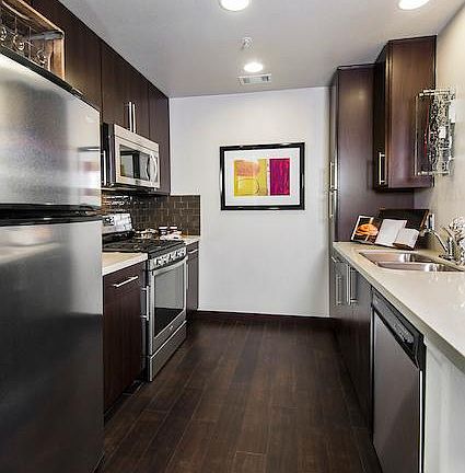 5th image of 1233 N La Brea Ave #214