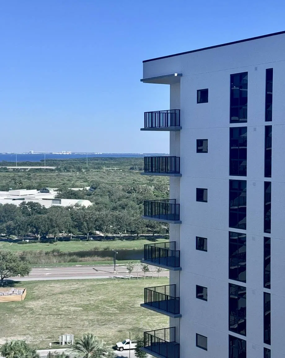 103 Main St N in St. Petersburg, FL 33716 — Photo 3
