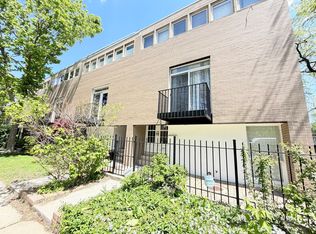 5557 S Harper Ave, Chicago, IL 60637