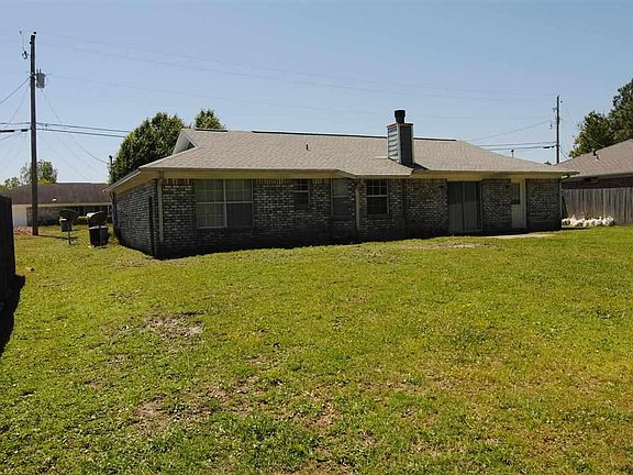 2nd image of 1422 Little Creek Dr