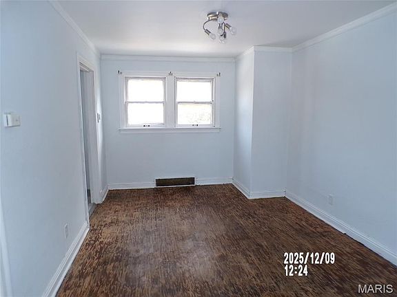 3rd image of 308 Henquin Dr