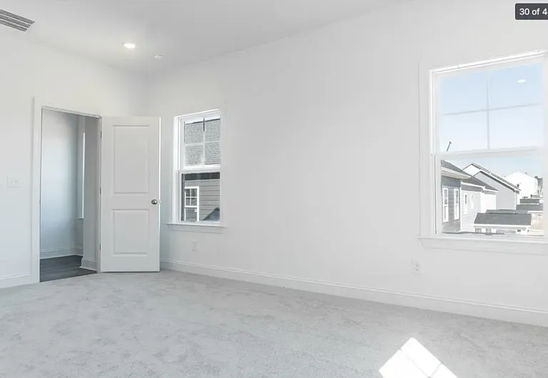 1441 Hazelnut Ridge Ln — Photo 12