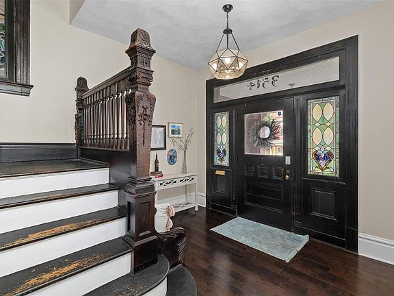 3rd image of 3514 Shenandoah Ave