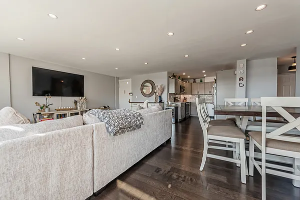 Sold by NY Space Finders Inc. | media 29