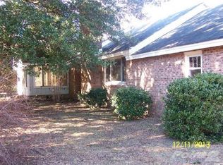 967 Log Cabin Rd, Loris, SC 29569