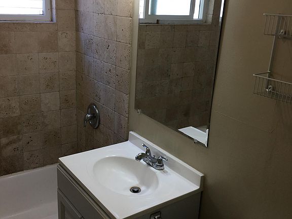 5th image of 4462 Cherokee Ave