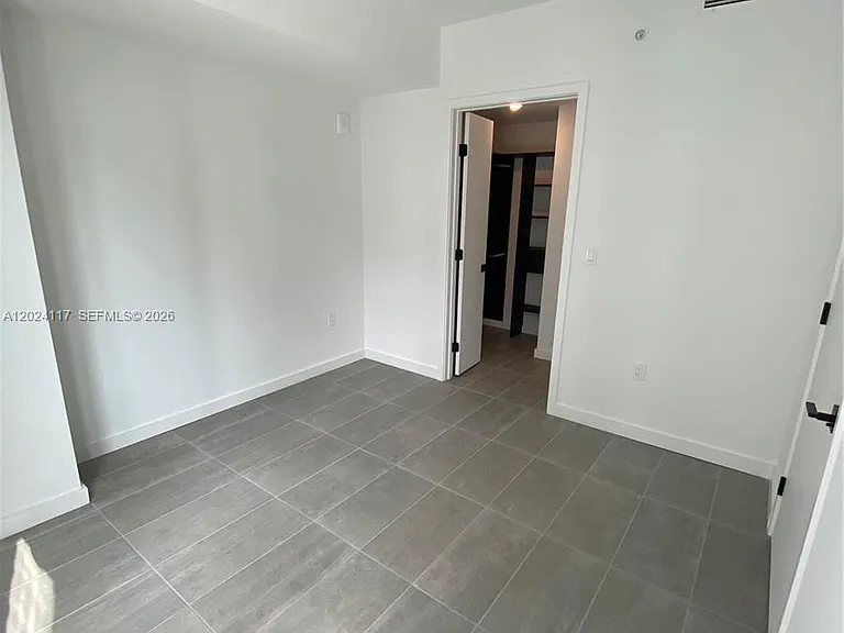 227 NE 2nd St #1701 — Photo 15
