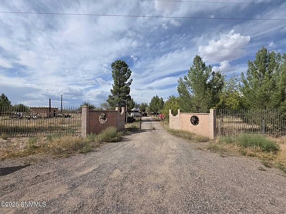 3rd image of 9425 New Mexico 377