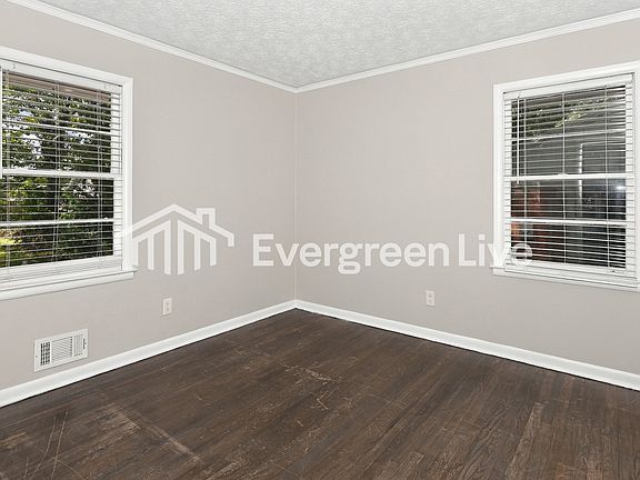 3rd image of 104 Adamson Dr