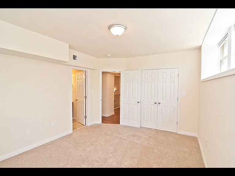 Oaklawn Apartments — Photo 2